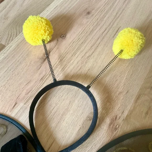 Fun of a Kind Bee Tutu Costume, Sz 5T and Sz 3T - Picture 4 of 12